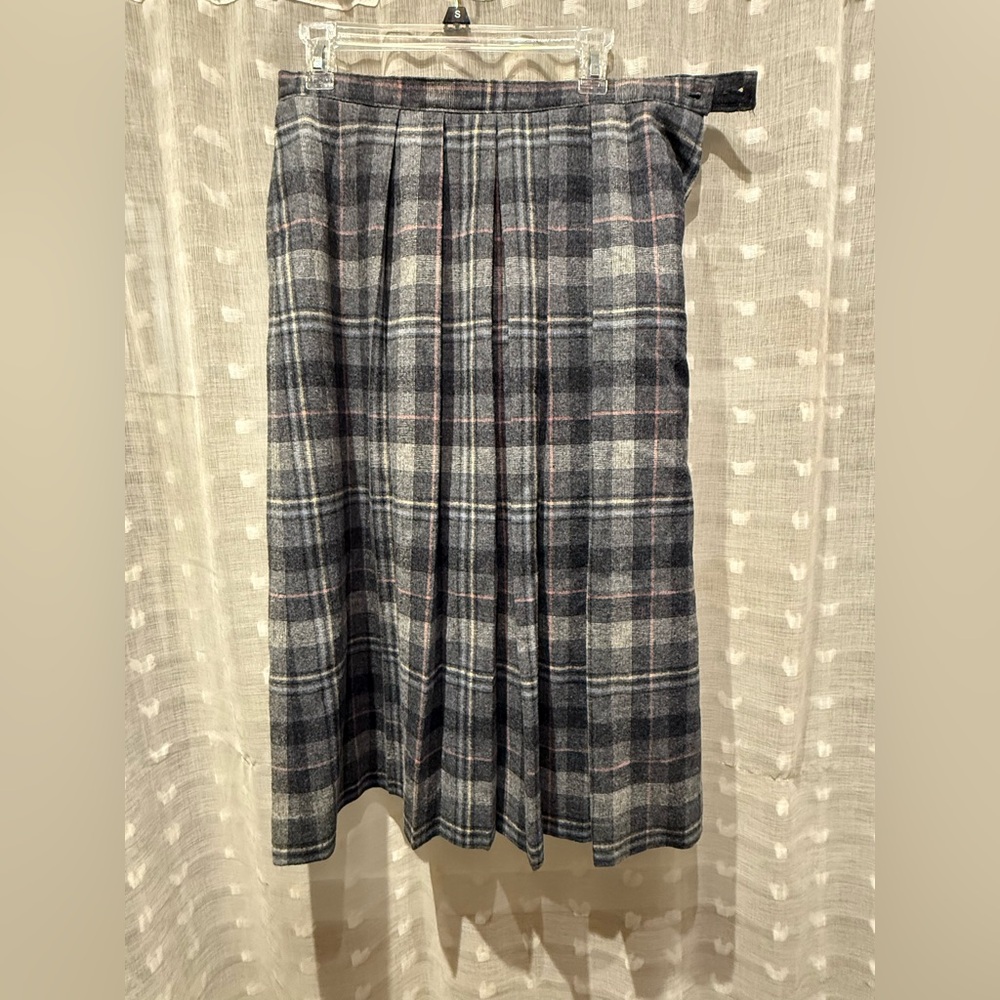 Vintage Skirt Size 8 W28 Gray Pink Yellow Blue Plaid Wool Pleated Lined Preppy